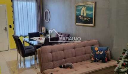 Casa em Condomínio à Venda em Sorocaba-SP: 3 Quartos, 1 Suíte, 2 Salas, 2 Banheiros, 2 Vagas, 103m² no Horto Florestal!