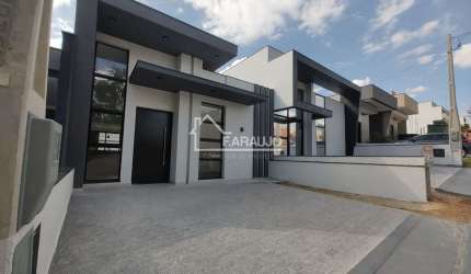 Casa térrea com 3 dormitórios, suíte, área gourmet e piscina à venda no Villaggio Ipanema 1 - Sorocaba-SP