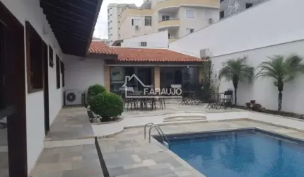 Casa de alto padrão a venda. Este é o momento de conquistar o seu lar dos sonhos em um dos bairros mais desejados de Sorocaba
