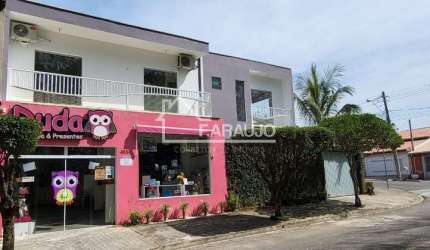 Casa sobrado à venda no Jardim Residencial Villa Amato em Sorocaba, com 157m² de área construida, 2 quartos sendo 1 suíte com closet.