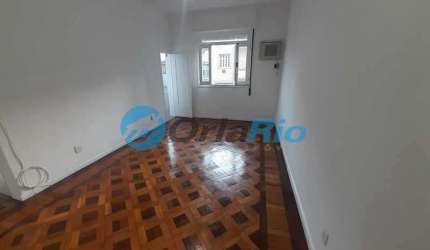 Apartamento com 3 quartos à venda na Rua Marquês de Olinda, Botafogo, Rio de Janeiro, 75 m2 por R$ 685.000