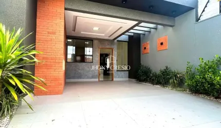 Casa com Cozinha Planejada e rica em Acabamentos. Próximo a Av. Mandacaru