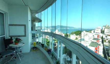 Apartamento 3 dormitórios com vista mar em Coqueiros