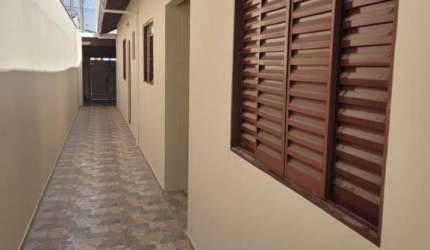 Casa para Venda em Taubaté, Jardim Gurilândia, 2 dormitórios, 1 suíte, 2 banheiros, 2 vagas
