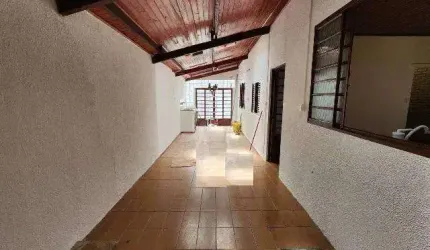 Casa para Venda em Taubaté, Vila Areao, 4 dormitórios, 2 banheiros, 2 vagas