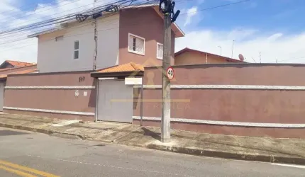 Sobrado para Venda em Taubaté, Residencial Novo Horizonte, 3 dormitórios, 1 suíte, 3 banheiros, 3 vagas