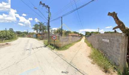 Casa para Venda em Taubaté, Vilarejo Varejão, 1 dormitório, 1 banheiro, 2 vagas