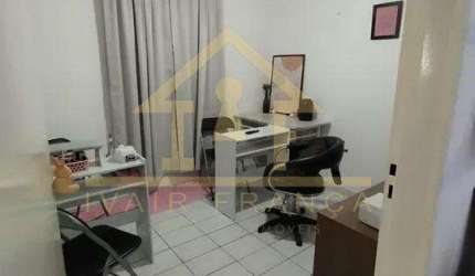 Casa para Venda em Taubaté, Vila dos Comerciários 2, 2 dormitórios, 1 banheiro, 2 vagas