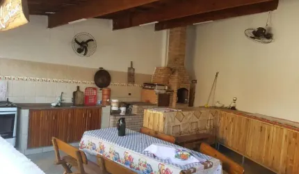 Casa para Venda em Taubaté, Jardim Paulista, 4 dormitórios, 1 suíte, 1 banheiro, 4 vagas
