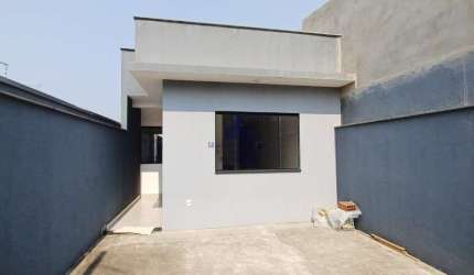 Imperdível oportunidade: Casa à venda em Taubaté-SP, Continental 3, com 2 quartos, 1 suíte, 1 sala, 2 banheiros, 2 vagas de garagem e 63m².