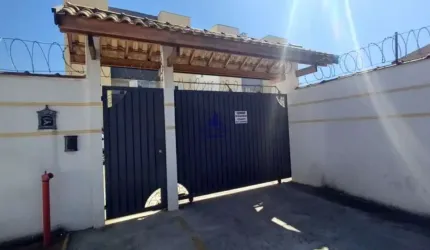APARTAMENTO COM QUINTAL PRIVATIVO