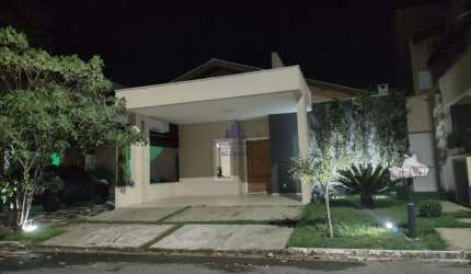 Casa em Condomínio de Alto Padrão com 3 Quartos e Suíte na Cidade de Tremembé-SP, Bairro Castelos - 144,00m²