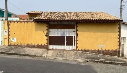 Venda de Casa no Bosque da Saúde, Taubaté-SP: 3 quartos, 1 suíte, 2 salas, 2 banheiros, 1 vaga, 62,70m² de área.