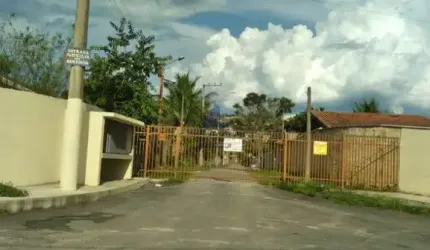 Imperdível: Casa para Locação em Taubaté-SP, Granjas Reunidas São Judas Tadeu - 2 quartos, 1 suíte, 1 sala, 1 banheiro, 5 vagas, 70m².