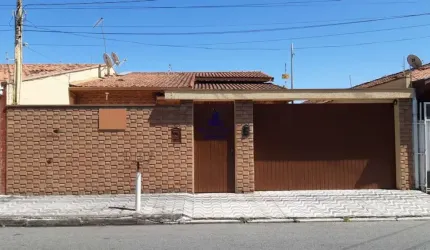Casa Venda com Terreno 10x30, total de 300m² e área construída 173m².