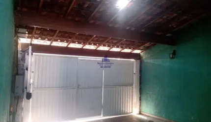 Casa com Terreno amplo, Aceita permuta.