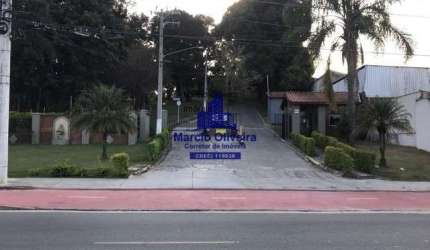 Casa dois dormitórios em Condomínio Fechado