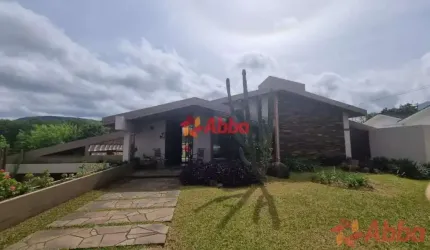 CASA DUPLEX ALTO PADRÃO EM CAMOBI - CA1225