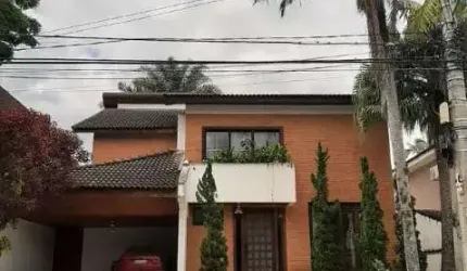 Lindo Sobrado à venda, com 4 dormitórios, sendo todos suites, na região de  Alphaville, Santana de