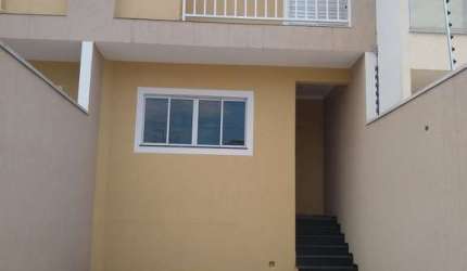 Sobrado Novo com 3 dorms sendo 01 suite com  125 m2 -Excelente Localização