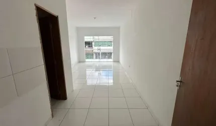Oportunidade no Presidente Dutra! Sala com 24 m², Varanda e Banheiro – Pronta para Atender!