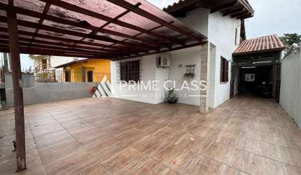 Casa com 3 quartos à venda na Rua Nazaré, 540, Nossa Senhora das Graças, Canoas por R$ 590.000