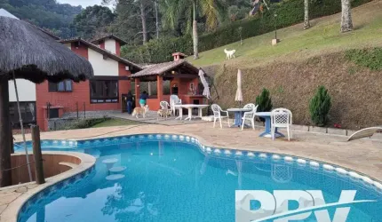 Casa para Venda em Teresópolis, Albuquerque, 4 dormitórios, 2 suítes, 4 banheiros, 6 vagas