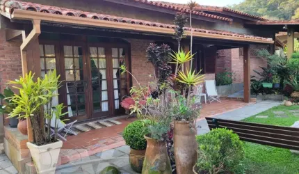 Casa para Venda em Teresópolis, Barra Do Imbuí, 3 dormitórios, 2 suítes, 3 banheiros, 2 vagas