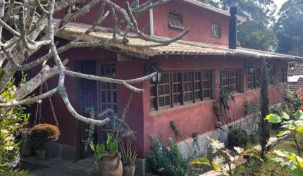 Casa para Venda em Teresópolis, Fazenda Suiça, 4 dormitórios, 1 suíte, 2 banheiros, 4 vagas