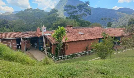 Fazenda para Venda em Teresópolis, Colônia Alpina, 8 dormitórios, 4 suítes, 3 banheiros, 5 vagas