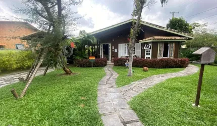 Casa em Condomínio para Venda em Guapimirim, Cotia, 4 dormitórios, 2 suítes, 1 banheiro, 2 vagas