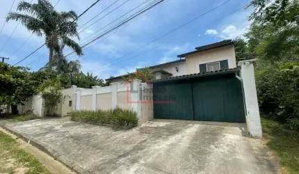 Casa com 5 quartos à venda no Balneário Gardem Mar, Caraguatatuba  por R$ 1.250.000