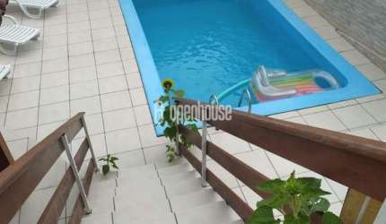 Deslumbrante casa de 4 quartos 2 salas 2 garagem 4 banheiros
