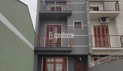Sobrado Triplex 150m² 3 Dormitórios 2 suítes 4 banheiros 2 vagas