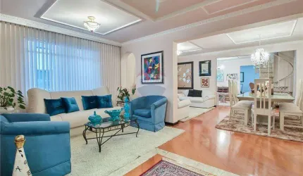 COBERTURA DUPLEX NO MELHOR DO BIGORRILHO, 04 QUARTOS, PISCINA PRIVATIVA