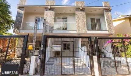 Casa Sobrado NOVO de 3 dormitórios 2 vagas