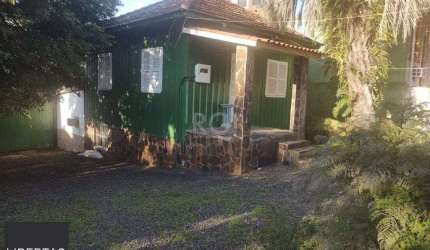 Casa para Venda - 260m², 4 dormitórios, sendo 1 suites, 8 vagas - Cristo Redento