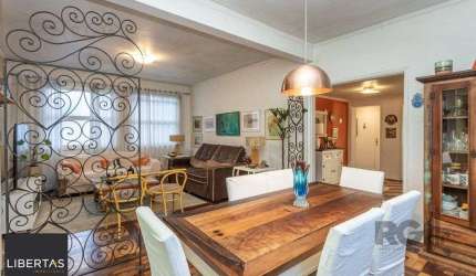 Apartamento no Bom Fim de 4 dormitórios com 116m²