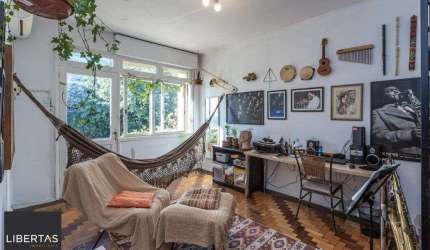 Apartamento no Bom Fim de 4 dormitórios com 116m²