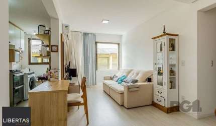 Apartamento no Passo D'areia de 2 dormitórios e vaga