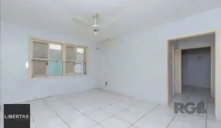 Apartamento de 2 dormitórios com vaga coberta