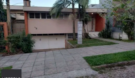 Casa no bairro Boa vista de 3 dormitorios e duas vagas