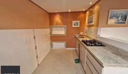 Ampla cobertura com 123m², 2 dormitórios, 1 vaga coberta por convenção.