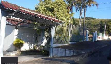 Casa 4 dormitórios no bairro Agronomia