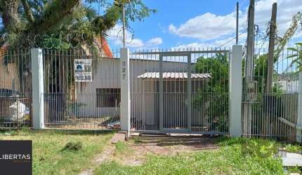 casa mista com 2 vagas na cavalhada Porto Alegre /RS
