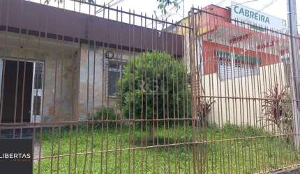 Casa  com 03 dormitórios e 01 suíte no Bairro Partenon Porto Alegre/RS