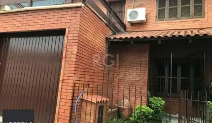 Casa 3 dormitórios à venda Santa Maria Goretti Porto Alegre/RS