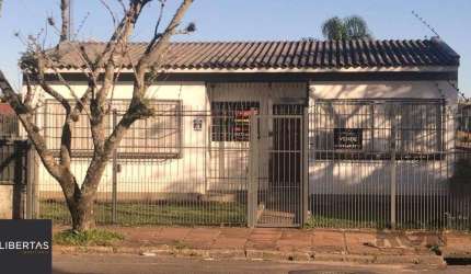 Casa de 80m² localizada no bairro Passo das Pedras.