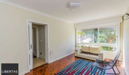 Apartamento com 2 quartos e dependência e 1 vaga coberta no Menino Deus! - 93m²