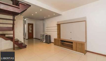 Casa em Condomínio de 3 dormitórios, no Bairro Ipanema